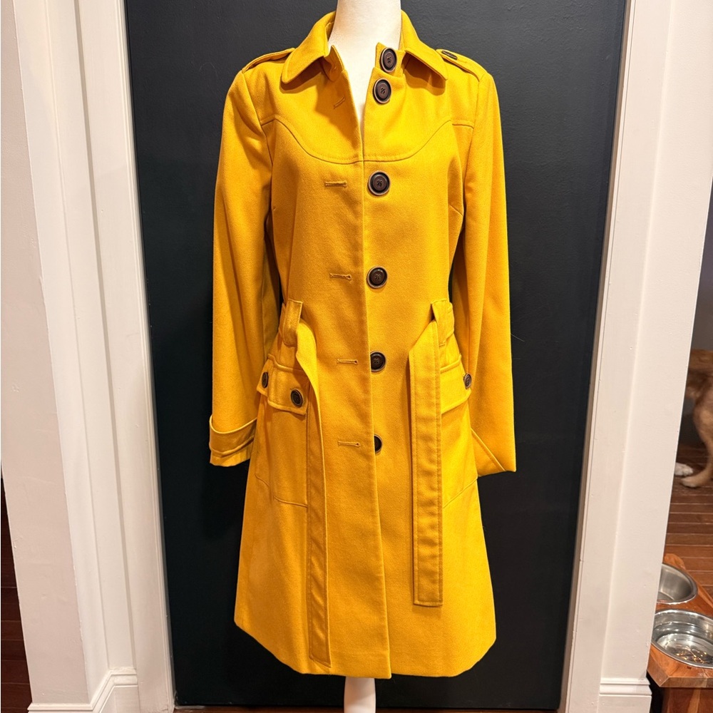 Express Women's Yellow Button-Up Crepe Trench Coat - medium